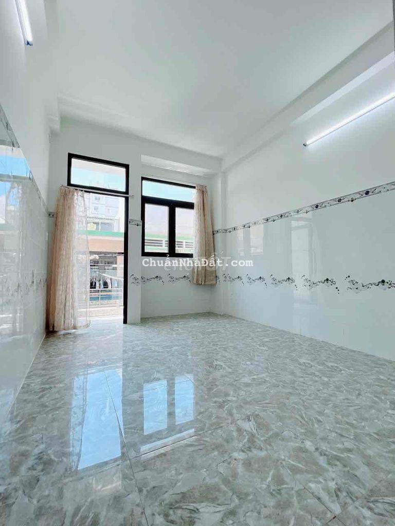 Cho Thuê nhà nguyên căn Hẻm kinh doanh  Q5