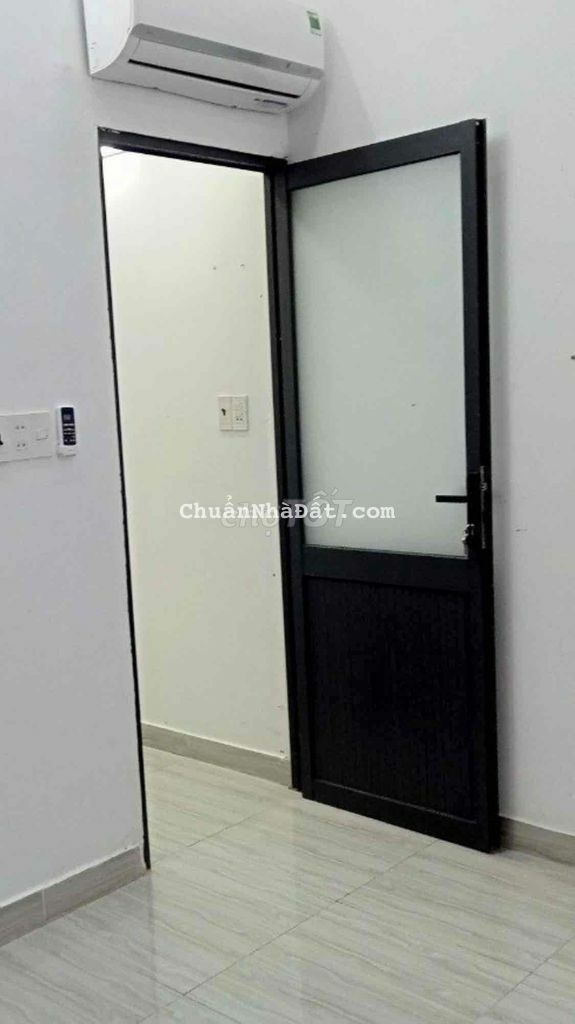 Nhà đẹp Nguyễn Trãi nội thất cơ bản, vào ở ngay