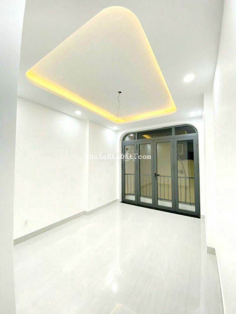 Nhà Nguyễn Trãi vs Nguyễn Biểu mới xây, trệt 3 lầu, cách mặt tiền 10m