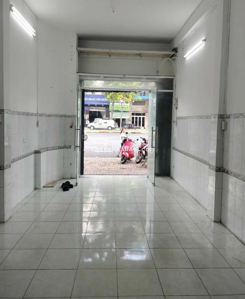 Mặt tiền hải thượng lãc ông, q5, dt: 3,5x15m trệt gác, giá rẻ