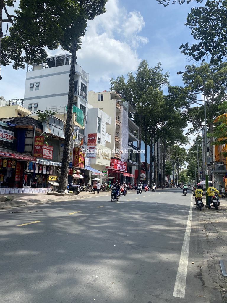 Cho thuê nhà góc 2 mặt tiền Nguyễn Trãi,4x20m, 1 trệt, 2 lầu Cho thuê nhà góc 2 mặt tiền Nguyễn Trãi,4x20m, 1 trệt, 2 lầu