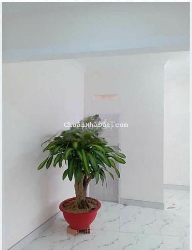 Nhà 3 mặt tiền đường kênh Tân Hóa DT 6.8x20 xây dựng một lầu giá 17 tr Nhà 3 mặt tiền đường kênh Tân Hóa DT 6.8x20 xây dựng một lầu giá 17 tr