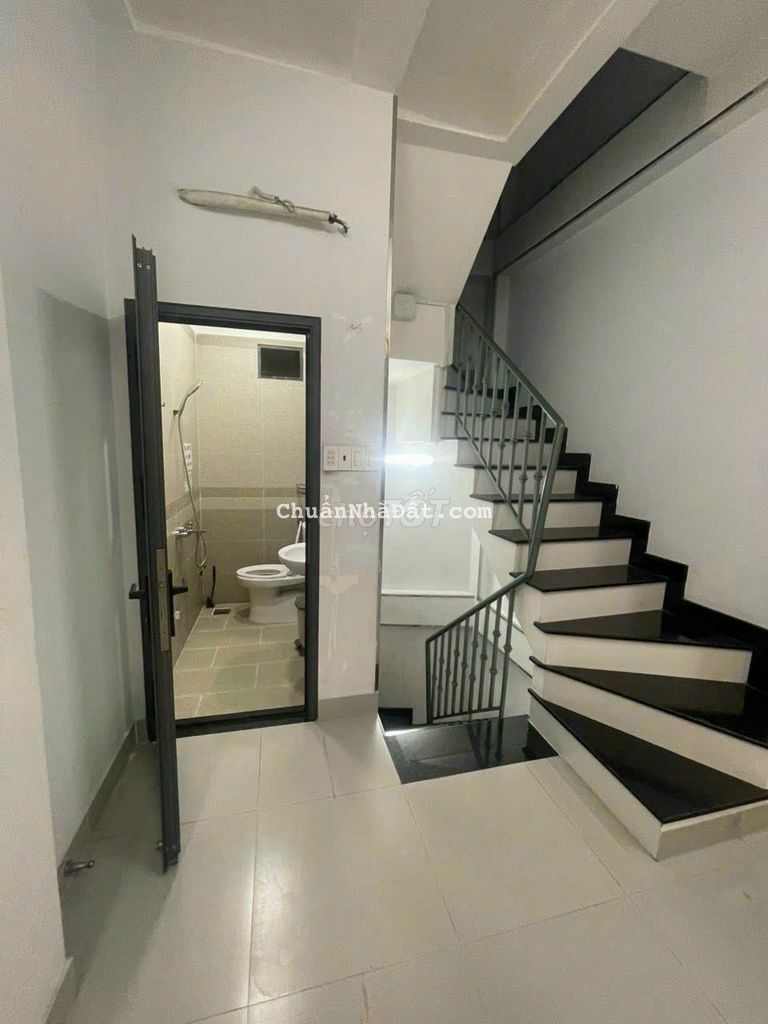 Nhà MTKD Bình Tây 4x10 | Trệt - 2 Lầu - ST | 2PN - 2WC