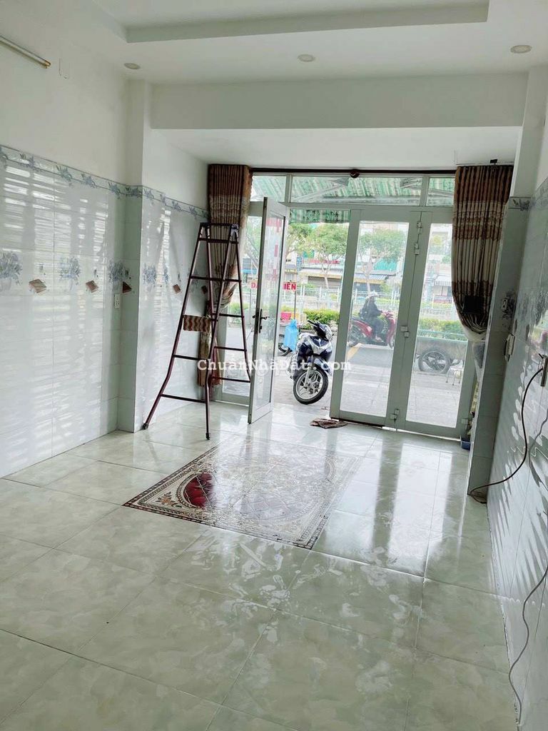 CHO THUÊ NHÀ MẶT TIỀN THUẬN TIỆN KINH DOANH BUÔN BÁN - HỒNG BÀNG Q6