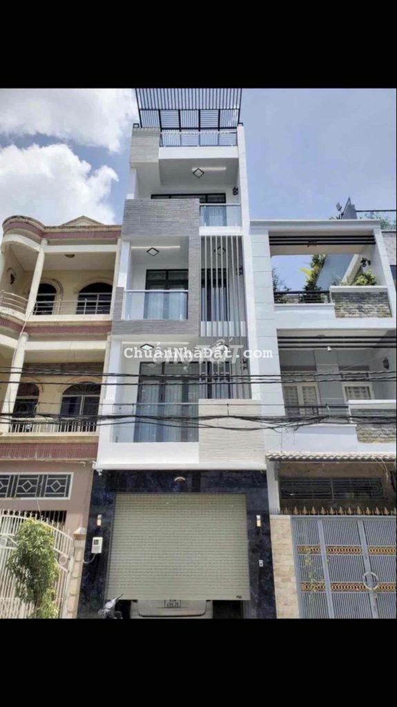 Nhà thuê 4 tầng 4PN có nội thất KDC Bình Phú