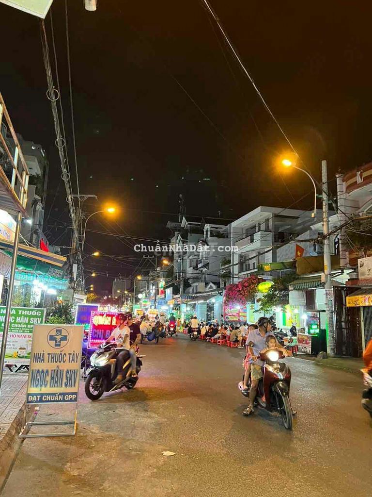 Cho Thuê Mặt Tiền Ngay Phố Ẩm Thục Quận 6 (4m x 23m) Cho Thuê Mặt Tiền Ngay Phố Ẩm Thục Quận 6 (4m x 23m)