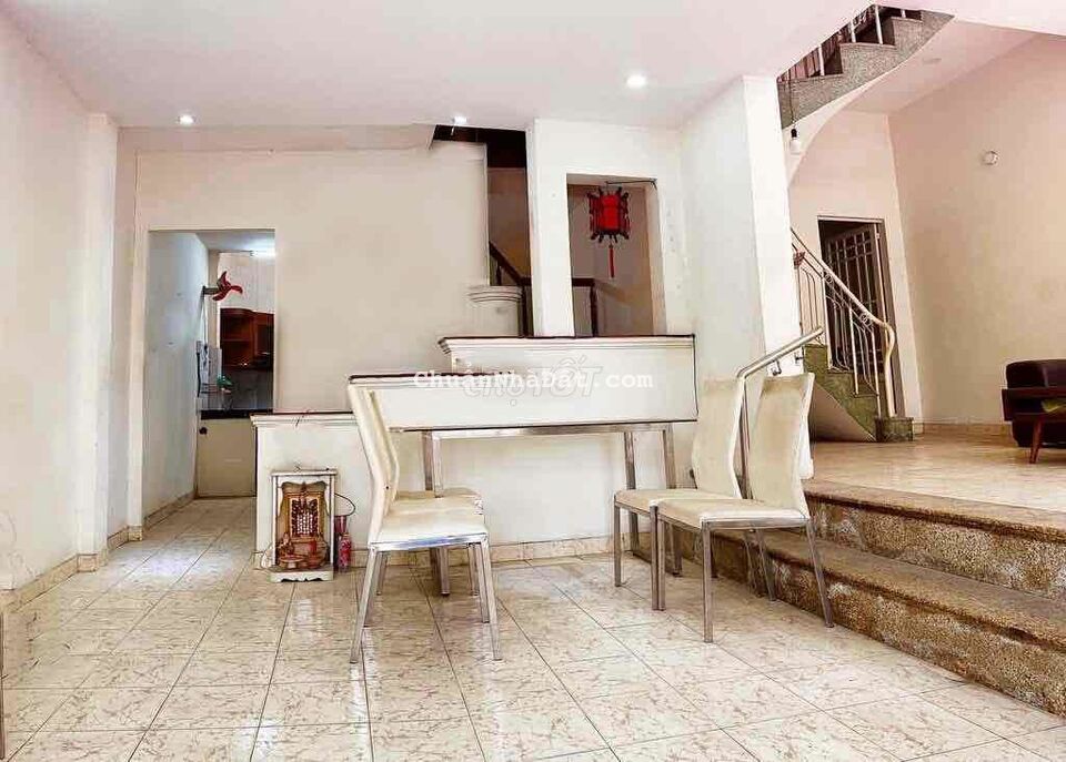 Nhà đẹp hẻm xe tải - 8m x 12m - 4PN gần mặt tiền Bà Hom