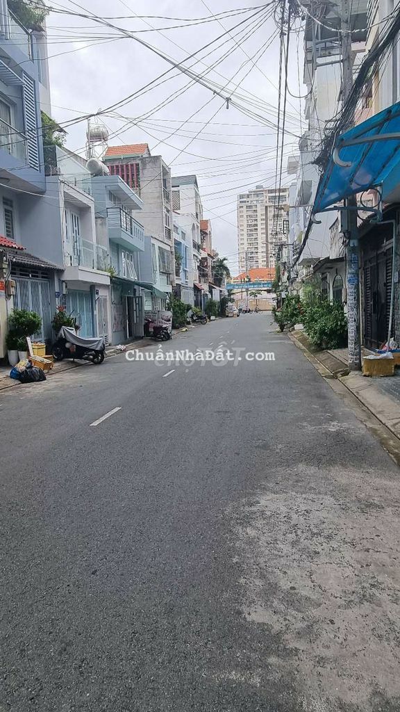 SANG QUÁN HỦ TÍU KHU CƯ XÁ NGÂN HÀNG DT 4X25 ĐƯỜNG RỘNG 24M