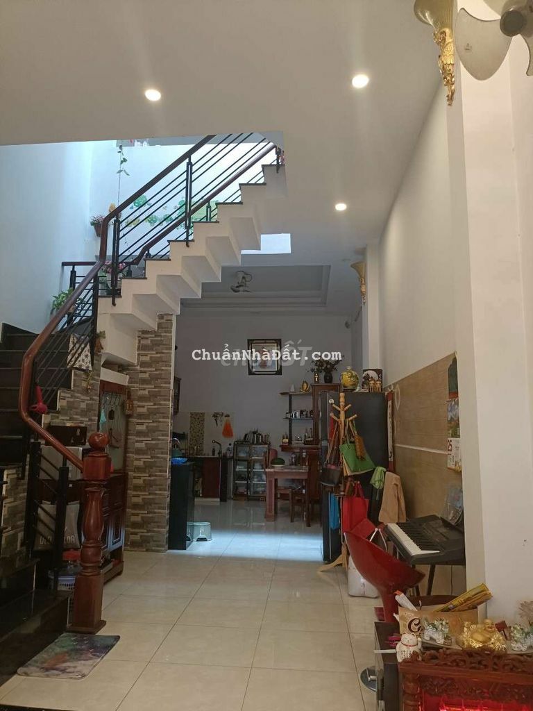 Nhà 1 Trệt 3 Lầu 4 Phòng 5x20 hẻm 142 đường Tân Mỹ Tân Thuận Tây