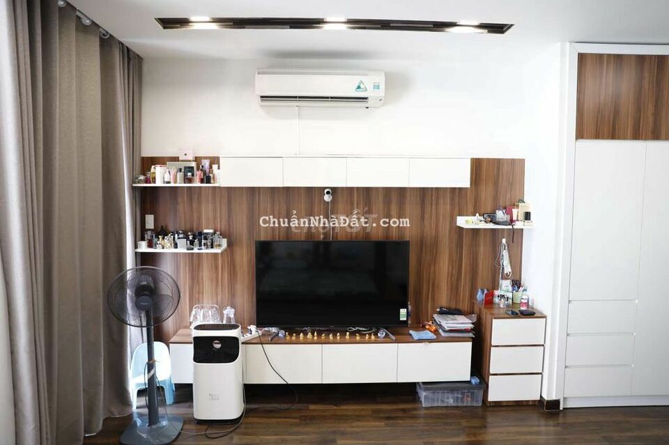 Nhà KDC Kiều Đàm, P. Tân Hưng, Q7, 4PN, nội thất xịn sò