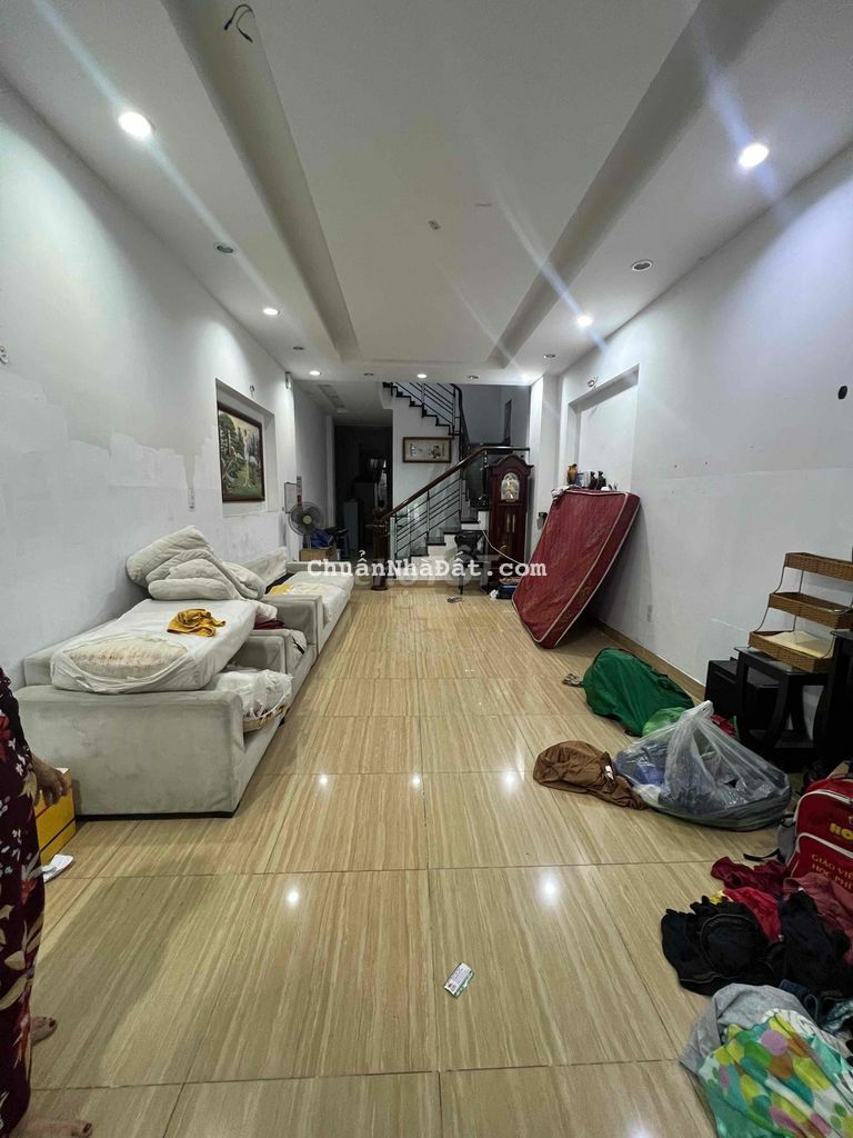 Mặt Tiền ĐS Tân Quy 4x22 , 2 Lầu 4 Phòng . Mặt Tiền ĐS Tân Quy 4x22 , 2 Lầu 4 Phòng .