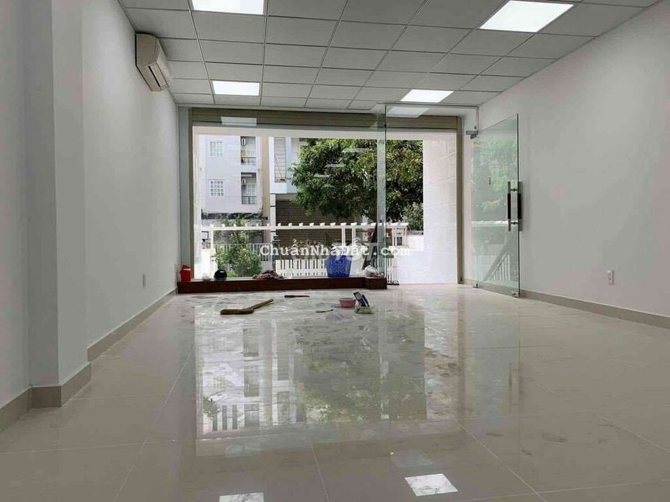 Nhà mặt tiền đường số Him Lam, 5mx 20km, hầm 3 lầu, thang máy Nhà mặt tiền đường số Him Lam, 5mx 20km, hầm 3 lầu, thang máy