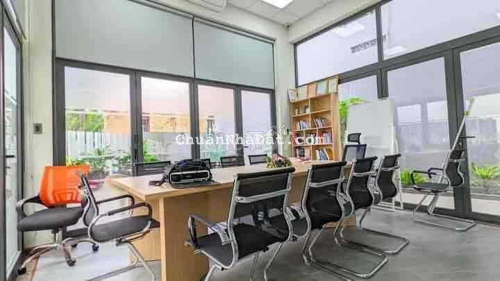 Góc 2 Mặt Tiền Nguyễn Thị Thập