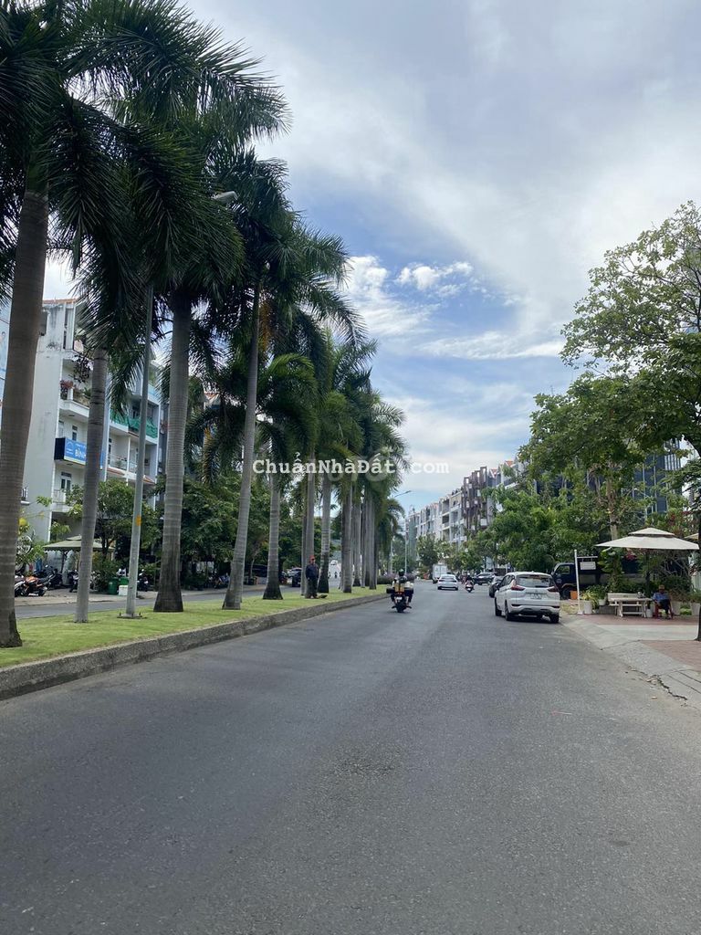 MẶT TIỀN ĐƯỜNG NGUYỄN THỊ THẬP 4 LẦU - KDC HIM LAM KÊNH TẺ QUẬN 7 MẶT TIỀN ĐƯỜNG NGUYỄN THỊ THẬP 4 LẦU - KDC HIM LAM KÊNH TẺ QUẬN 7