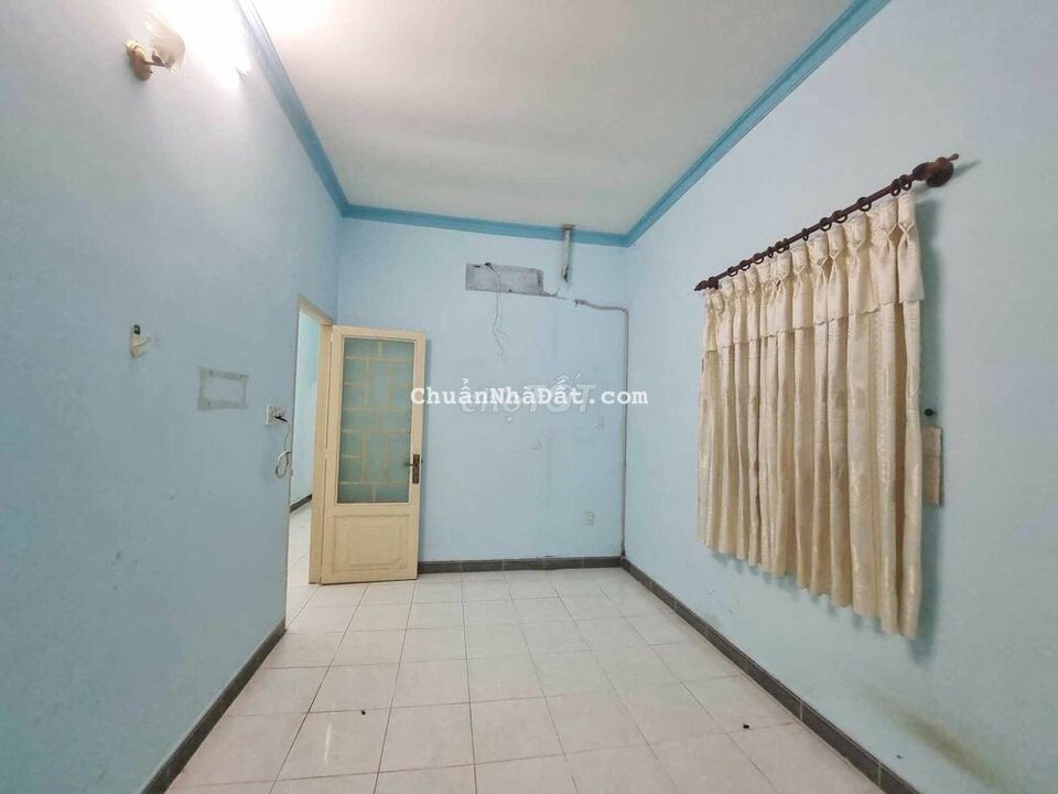 Cho thuê nhà 4.2x25m hẻm Chuyên Dùng Chính, Phú Mỹ.