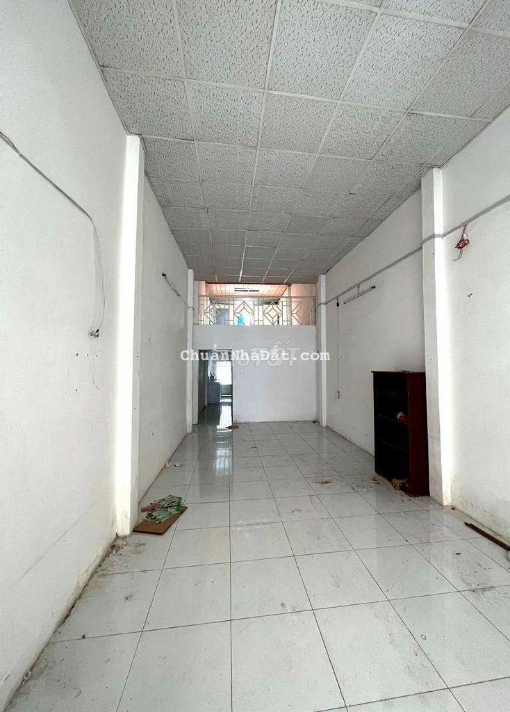 Nhà rộng mt đg số 53 tân quy _dt:4x23m_1lửng_3pn