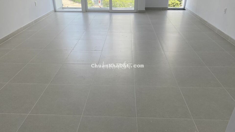 NHÀ LIỀN KỀ 5,5X20M 5PN - 5WC THUẬN TIỆN LÀM VĂN PHÒNG -  KINH DOANH