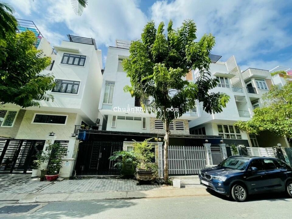 NHÀ PHỐ 6X21 - 3 LẦU KDC PHÚ MỸ HOÀNG QUỐC VIỆT Q7 NHÀ PHỐ 6X21 - 3 LẦU KDC PHÚ MỸ HOÀNG QUỐC VIỆT Q7