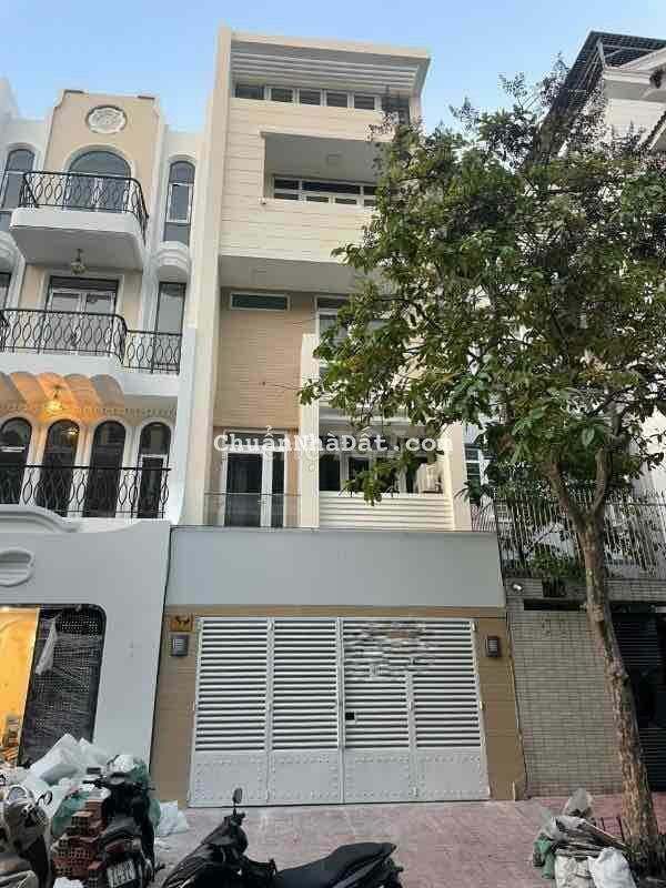 Nhà Mặt Tiền 1 Trệt 4 Lầu 9PN 5x26m Đường Số KDC Nam Long Có Nội Thất