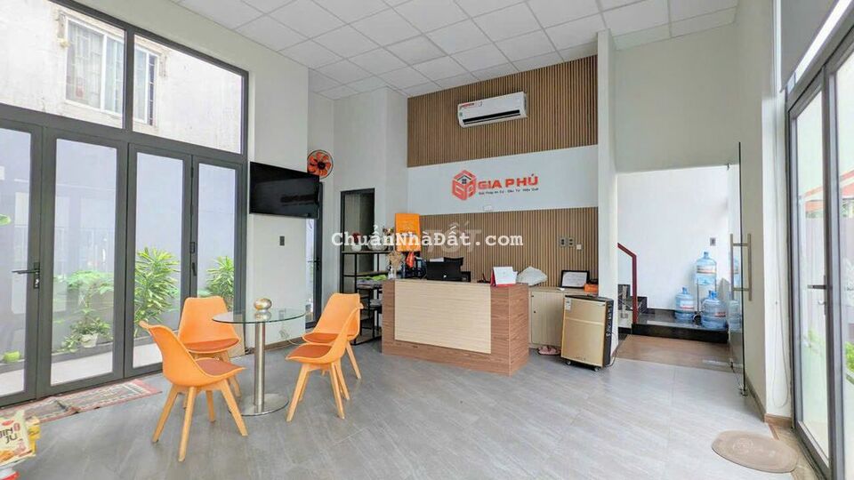 CHO THUÊ GÓC 2 MẶT TIỀN GẦN BIG C NGUYỄN THỊ THẬP GIÁ 39 TRIỆU