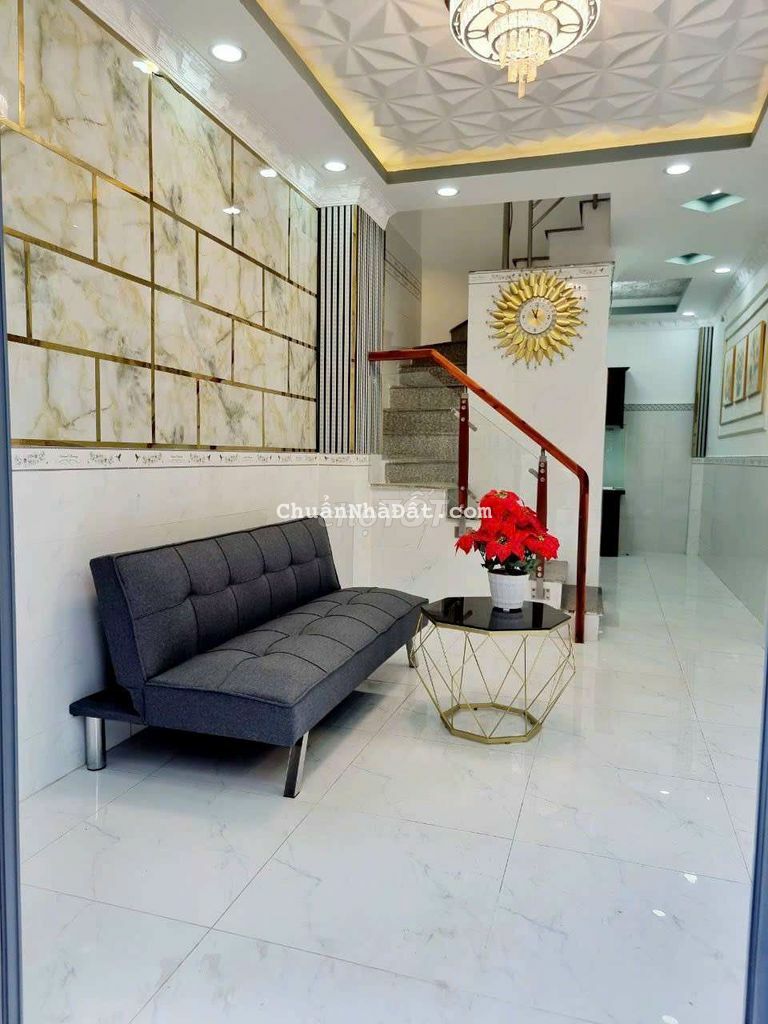 CHO THUÊ NHÀ MỚI ĐẸP 4 PN CÁCH QUẬN 7 CHỈ 5P ĐI XE