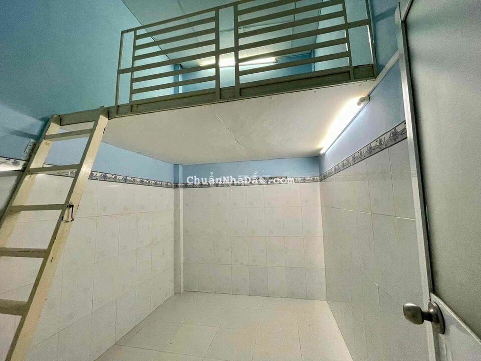 🌹 NHÀ CHO THUÊ CẤP 4 - 1PN 1WC - HẺM 160 NVQ 🌹