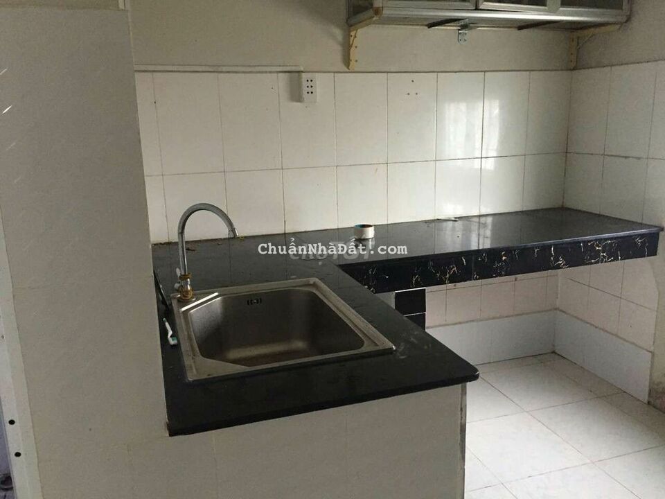 Nhà trệt lầu 2pn hẻm đường Nguyễn Văn Quỳ