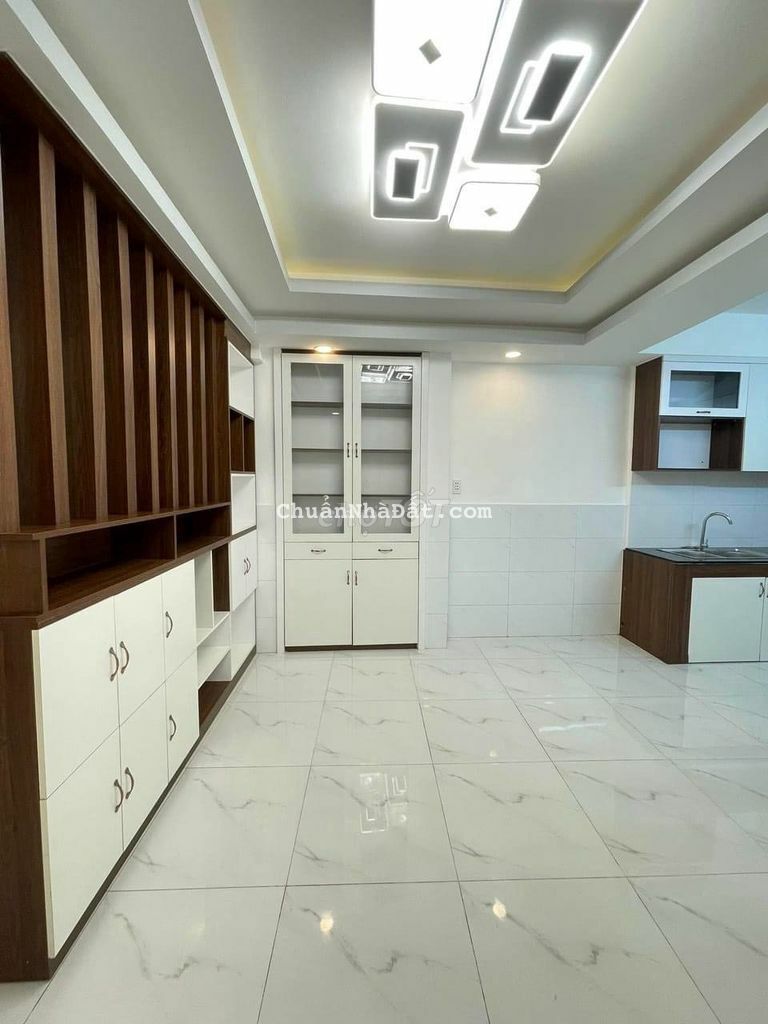 Nhà trệt lầu 2pn, 2wc hẻm gần cầu Tân Thuận 2