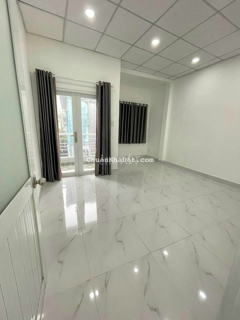 Nhà trệt lầu 2pn, 2wc hẻm gần cầu Tân Thuận 2