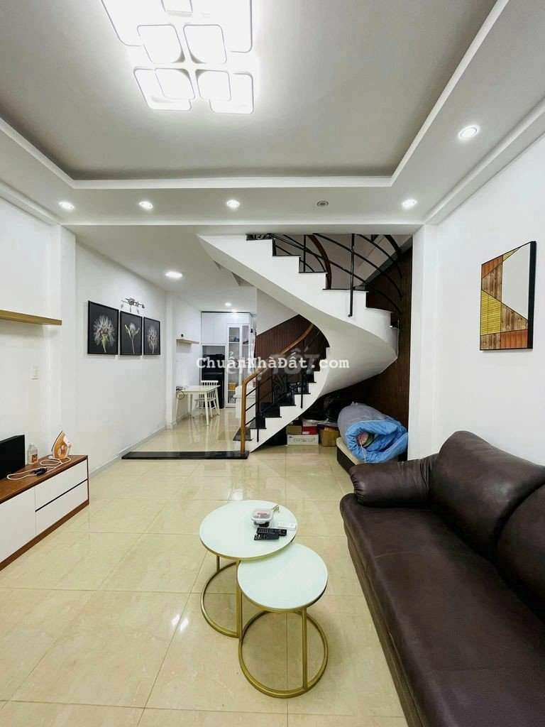 Nhà mới hẻm xe hơi 6m Lê Thị Chợ, 4x15, 2 lầu, full nội thất