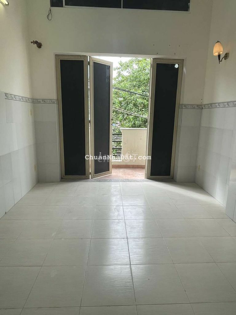 Nhà trệt lầu 3pn mặt tiền đường số Tân Kiểng