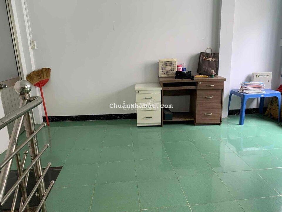 nhà hẻm 160 Nguyễn Văn Quỳ, 1 lầu, 2PN, có nội thất, máy lạnh nhà hẻm 160 Nguyễn Văn Quỳ, 1 lầu, 2PN, có nội thất, máy lạnh