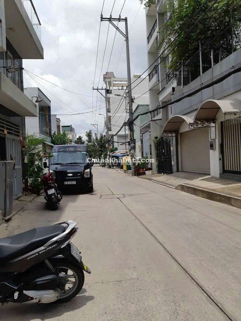 Nhà mới mt đg rộng 8m gò ô môi. Dt:5x12m.2 lầu.4pn