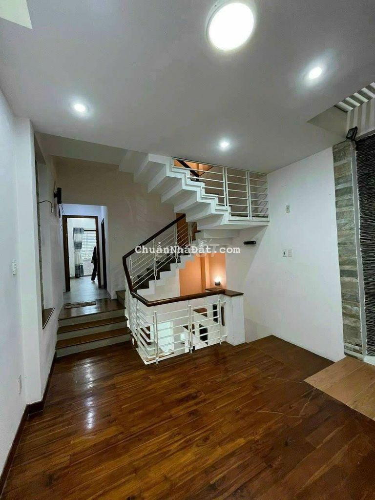 Nhà mới như hình khu kiều đàm.dt:4x16m_3lầu_5pn