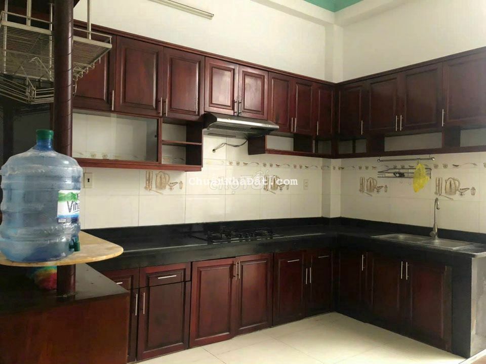 Cho thuê nhà 4x20m đường số Tân Quy, Q.7