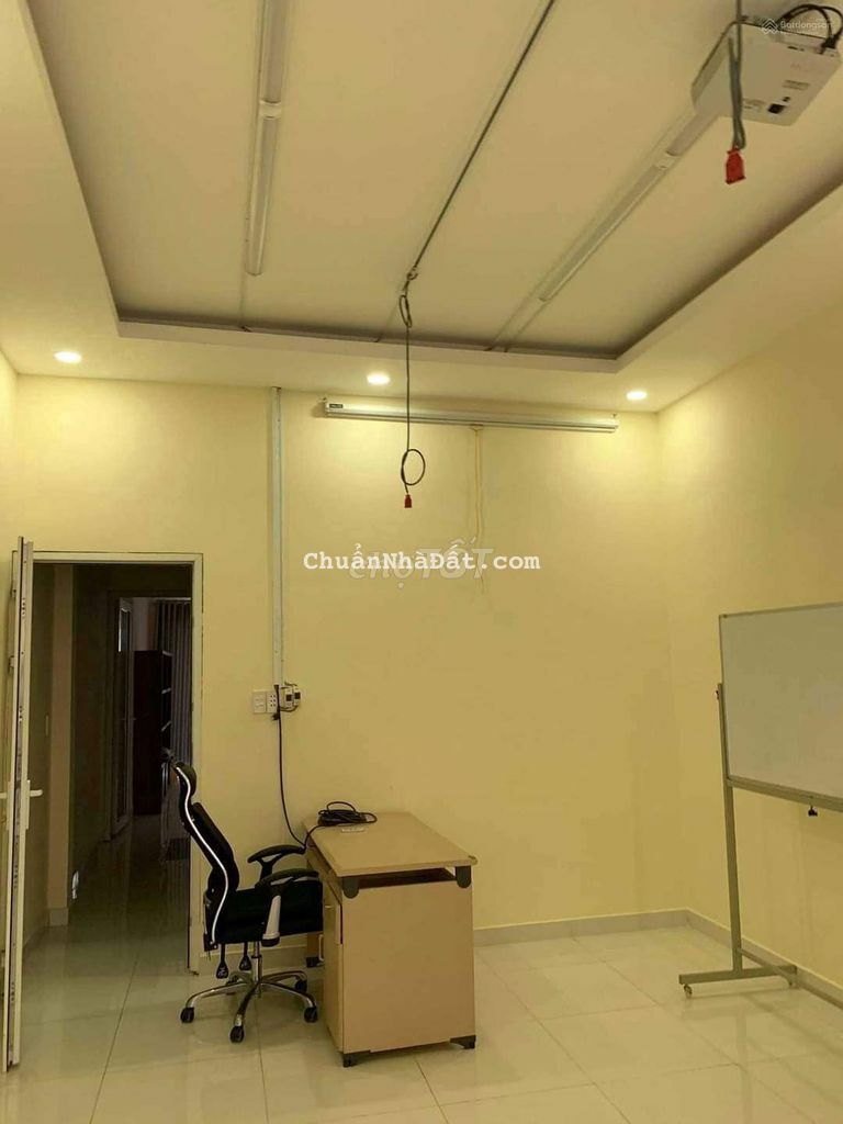 Nhà 1 Trệt 2 Lầu ST 4PN 4x20m Khu Phân Lô Nam Long Tấn Trường