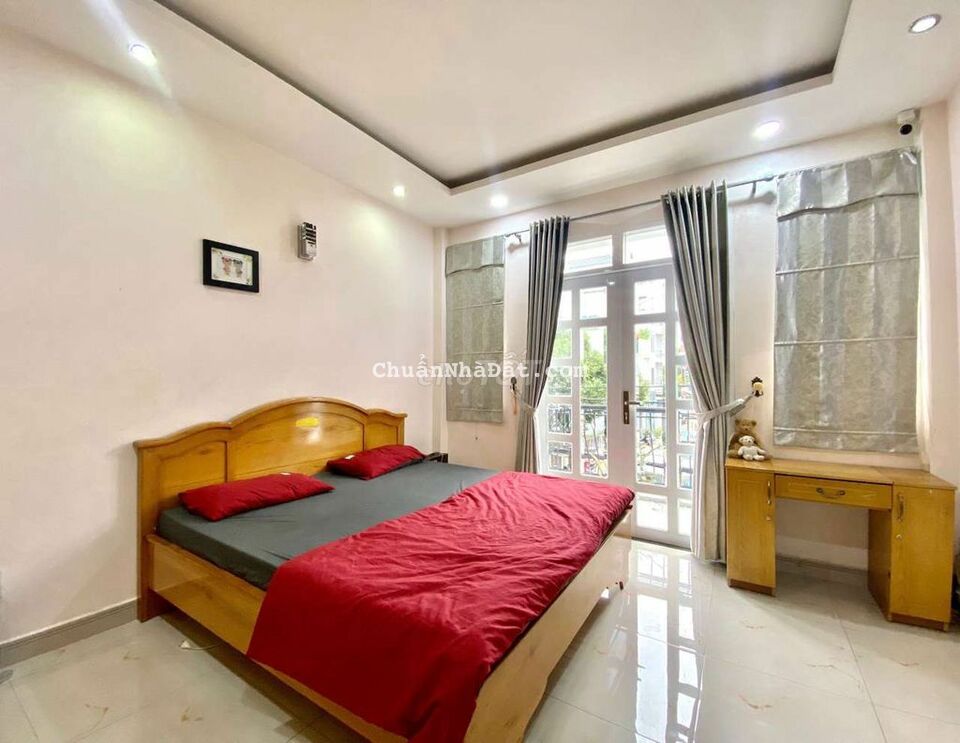 Mhaf mặt tiền đường số, Tân Quy, 4x20m, 3 lầu, 5PN, full nội thất