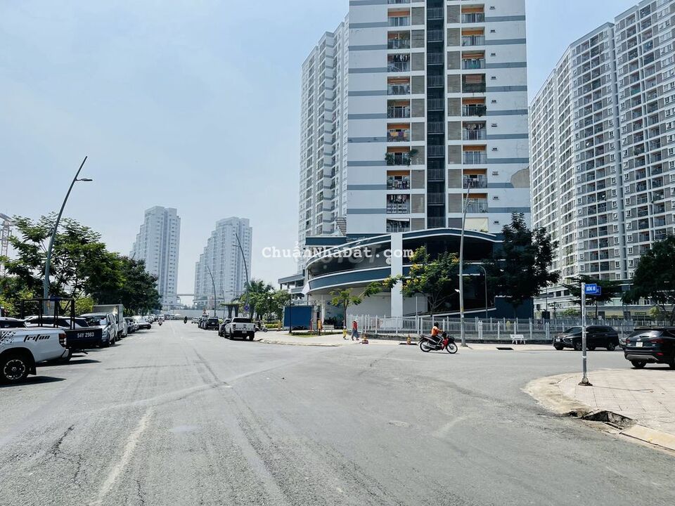 Nhà Phố Mặt Tiền Đường 20m Chung Cư Jamona City Nhà Phố Mặt Tiền Đường 20m Chung Cư Jamona City