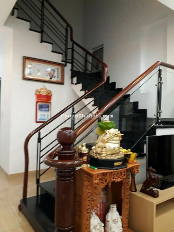 Nhà mới mặt tiền đường số 13m, 4x22m, 2 lầu, 4PN, máy lạnh Nhà mới mặt tiền đường số 13m, 4x22m, 2 lầu, 4PN, máy lạnh