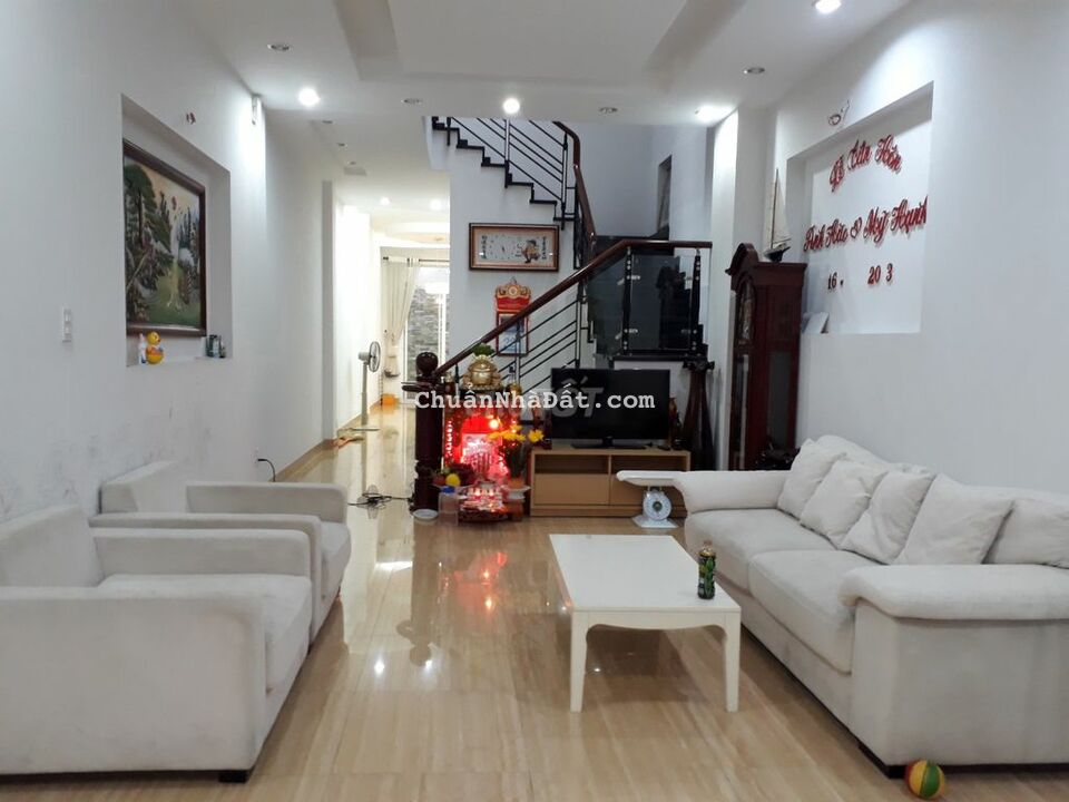 Cho thuê nhà 4x22m 2 lầu mt đường số Tân Quy Quận 7