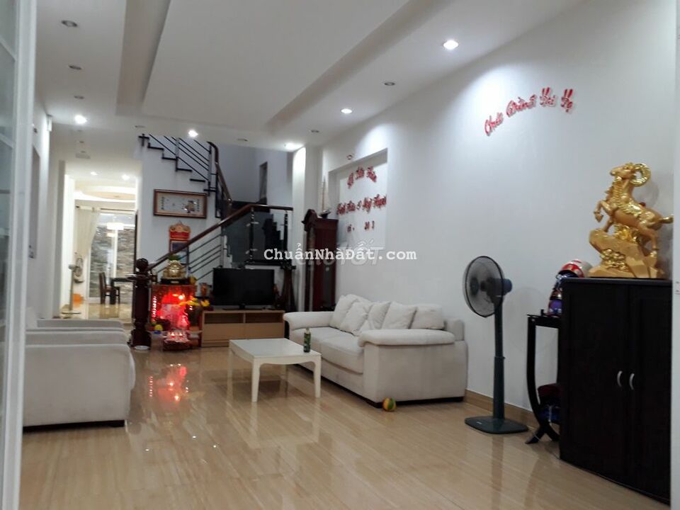 Cho thuê nhà 4x22m 2 lầu mt đường số Tân Quy Quận 7