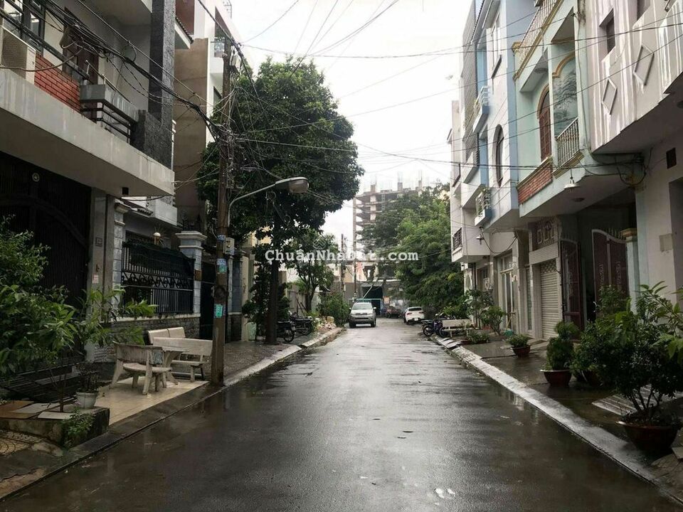 Nhà đẹp mặt tiền 5x18m khu vip Lacasa Hoàng Quốc Việt