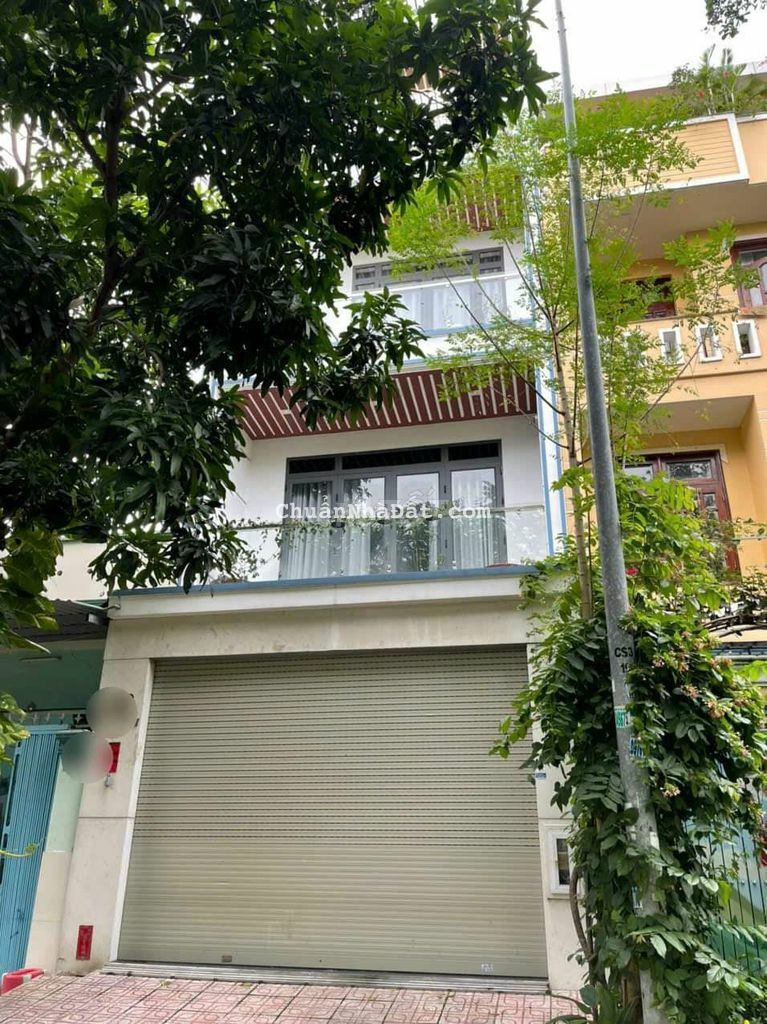 Nhà phố mới siêu đẹp nội bộ khu Phạm Hữu Lầu, sát Phú Mỹ Hưng, Q7