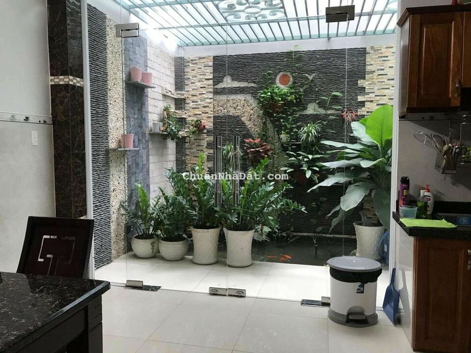 Nhà đẹp mặt tiền 5x18m khu vip Lacasa Hoàng Quốc Việt