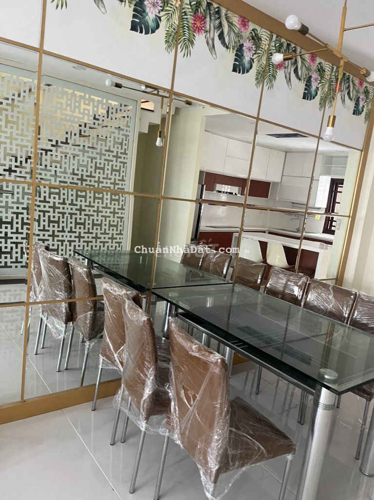 Cho thuê nhà full nội thất khu ven sông Tân Phong đối diện ĐH RMIT