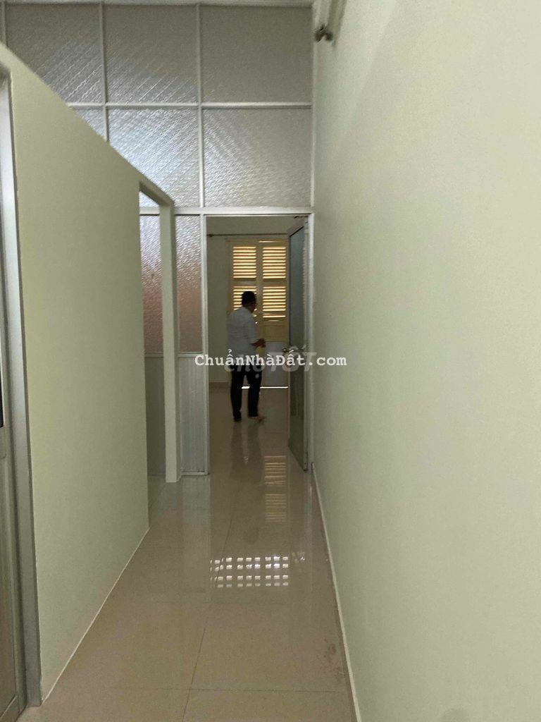 CHO THUÊ NHÀ NGUYÊN CĂN MẶT TIỀN ĐƯỜNG ƯU LONG.