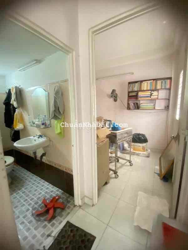 Cho thuê nhà mới 2 lầu,4pn,3wc Giá 8tr5