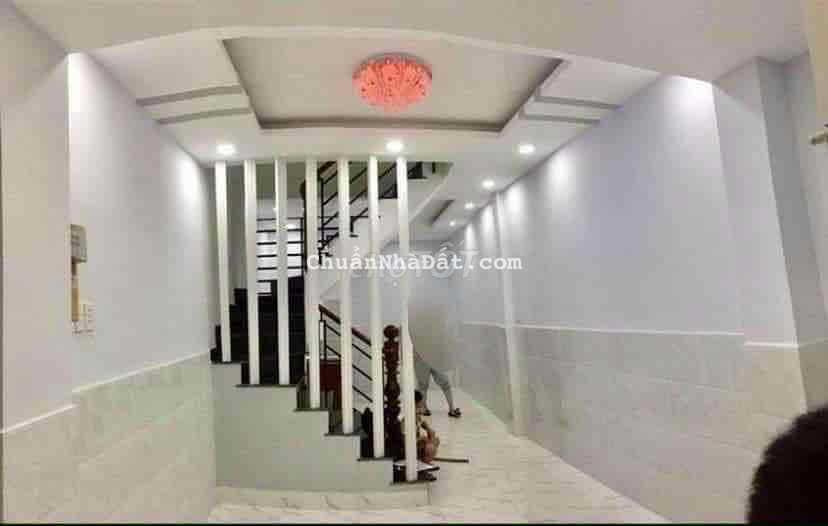 Cho thuê nhà nguyên căn 9 triệu. HẺM ÂU DƯƠNG LÂN. F3.