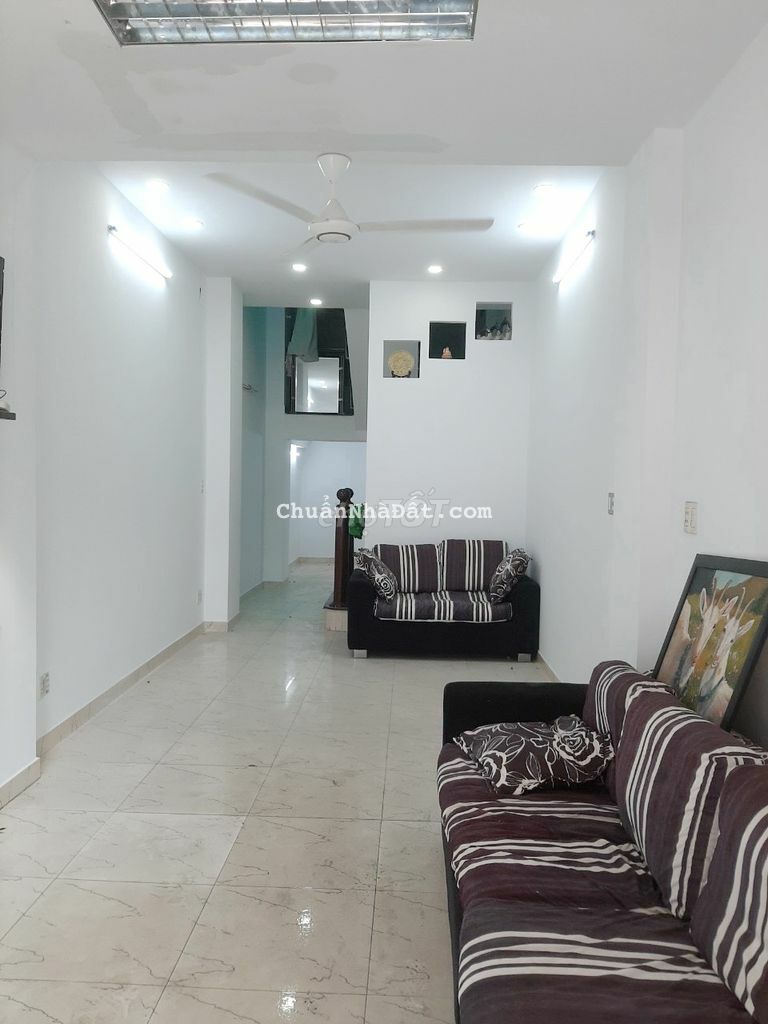 ✅Nhà 3 tầng đường Dã Tượng P10.Q8. Giá 16 triệu ✅Nhà 3 tầng đường Dã Tượng P10.Q8. Giá 16 triệu