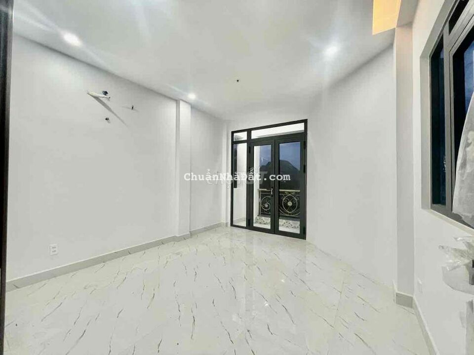 Cho thuê nhà MT đường nội bộ khu Tạ Quang Bửu P5 Q8.